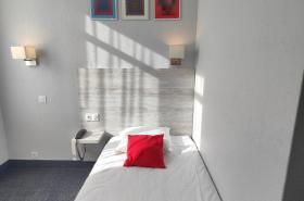 Brit Hotel Suisse et Bordeaux - Centre Gare - photo 20