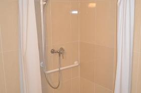 B&B HOTEL Grenoble Centre Alpexpo - photo 9