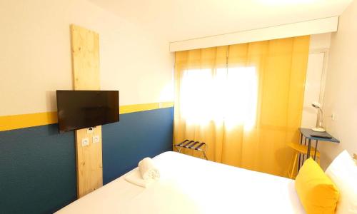 greet hotel Grenoble Centre Gare - photo 2